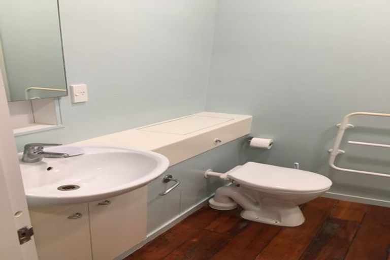 Photo of property in Hannahs Warehouse Apartments, 14/13 Leeds Street, Te Aro, Wellington, 6011