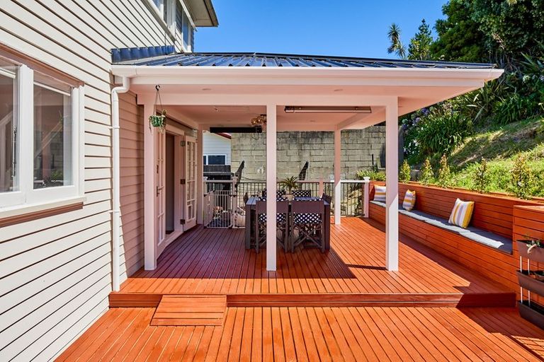 Photo of property in 61 Dimock Street, Titahi Bay, Porirua, 5022