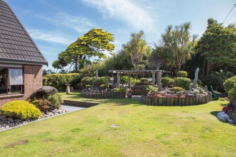 Photo of property in 112 Main South Road, Karoro, Greymouth, 7805