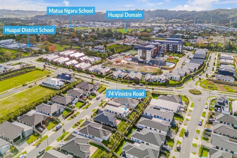 Photo of property in 74 Vinistra Road, Huapai, Kumeu, 0810
