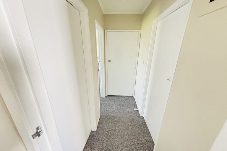 Photo of property in 2/76 Settlement Road, Papakura, 2110
