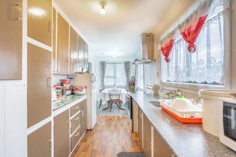 Photo of property in 22 Laxon Avenue, Otara, Auckland, 2025