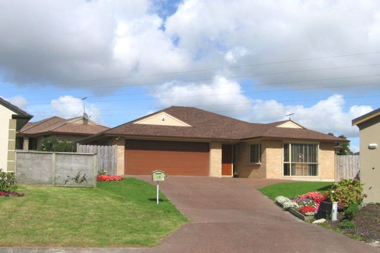 Photo of property in 15 Pyrite Street, Westgate, Auckland, 0614