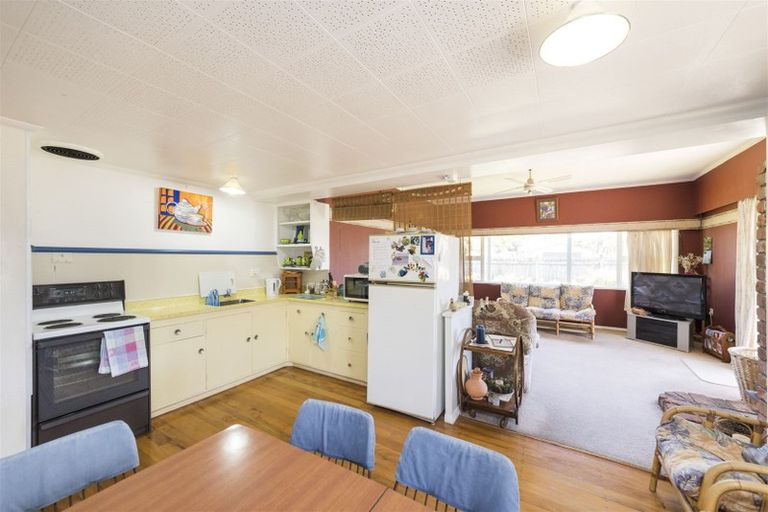 Photo of property in 11 Hunia Terrace, Himatangi Beach, Foxton, 4891