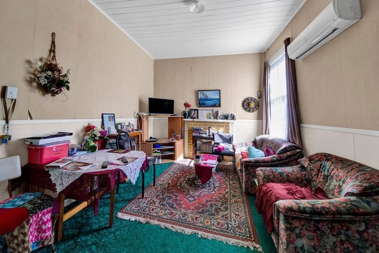 Photo of property in 45 Union Street, Hawera, 4610