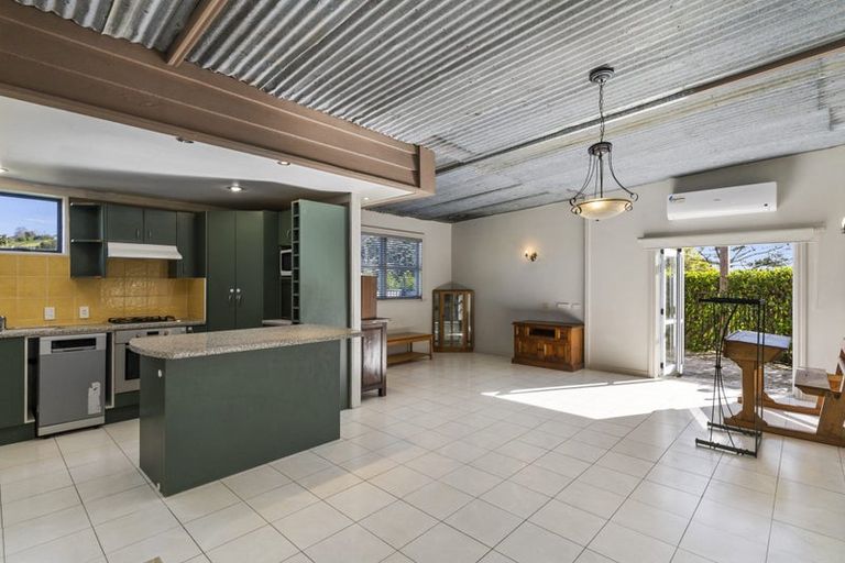 Photo of property in 371 Whitford Road, Whitford, Howick, 2571