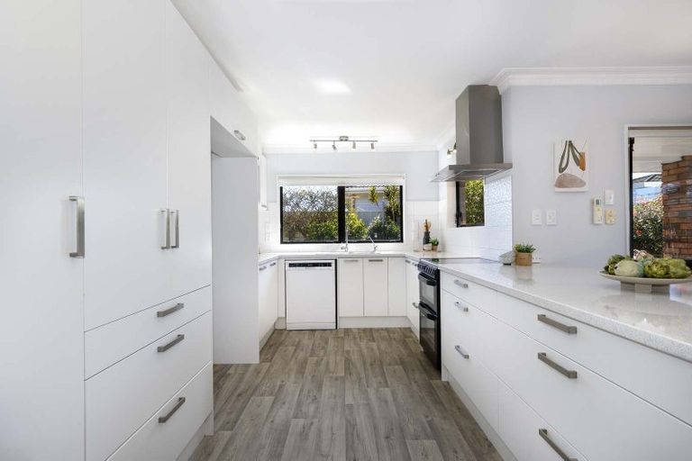 Photo of property in 33 Heron Avenue East, Matua, Tauranga, 3110