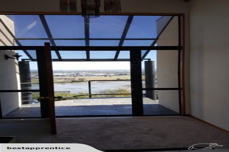 Photo of property in 1/2 Valley View, Mount Pleasant, Christchurch, 8081