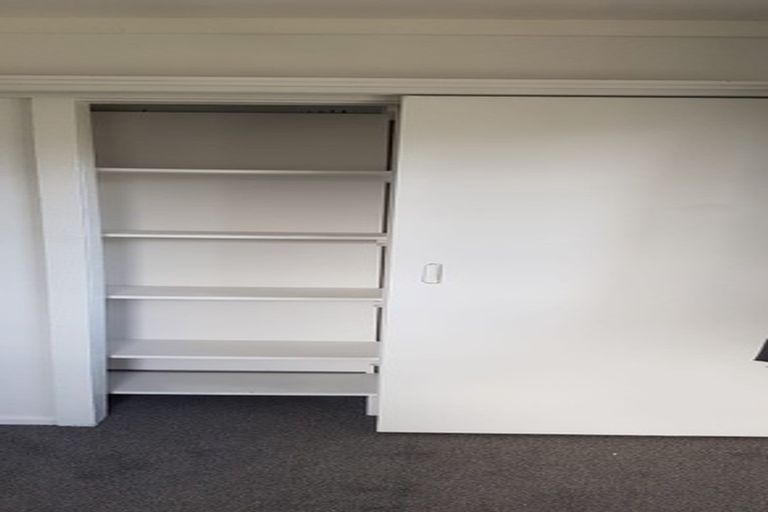 Photo of property in 1/46 View Road, Henderson, Auckland, 0612