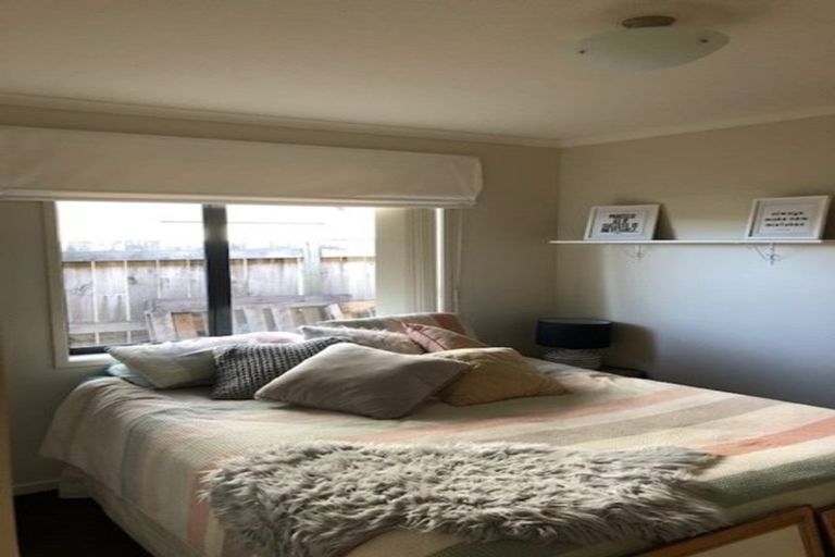 Photo of property in 36 Greig Place, Pukekohe, 2120