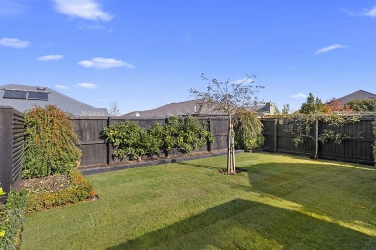 Photo of property in 14 Aintree Place, Rangiora, 7400