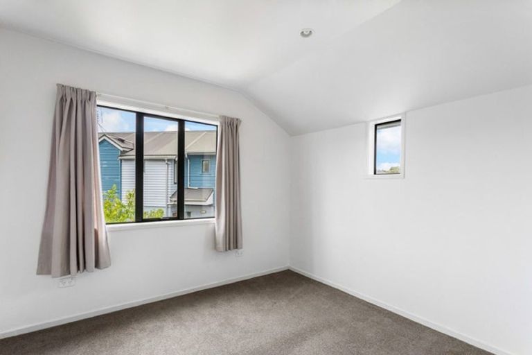 Photo of property in 2626/10 John Jennings Drive, Oteha, Auckland, 0632