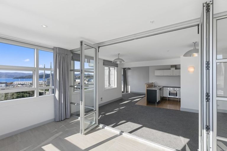 Photo of property in St Pauls Apartments, 41/43 Mulgrave Street, Thorndon, Wellington, 6011