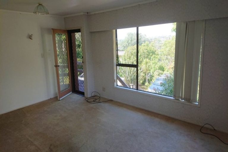 Photo of property in 2/2 Orewa Street, Torbay, Auckland, 0630