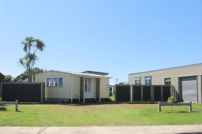 Photo of property in 15 Dundas Street, Whitianga, 3510