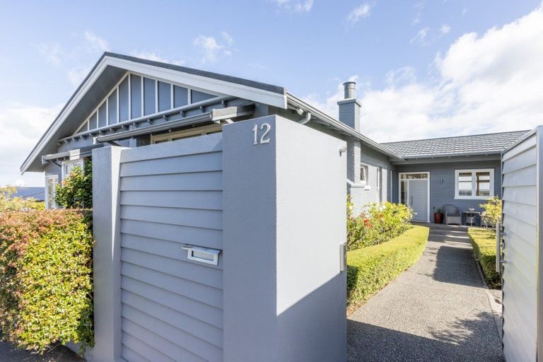 Photo of property in 12 Havelock Road, Hospital Hill, Napier, 4110