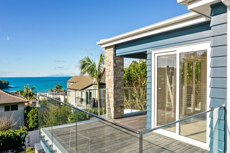 Photo of property in 19 Scarboro Terrace, Murrays Bay, Auckland, 0630