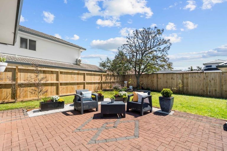 Photo of property in 23 Ambleside Drive, Northpark, Auckland, 2013