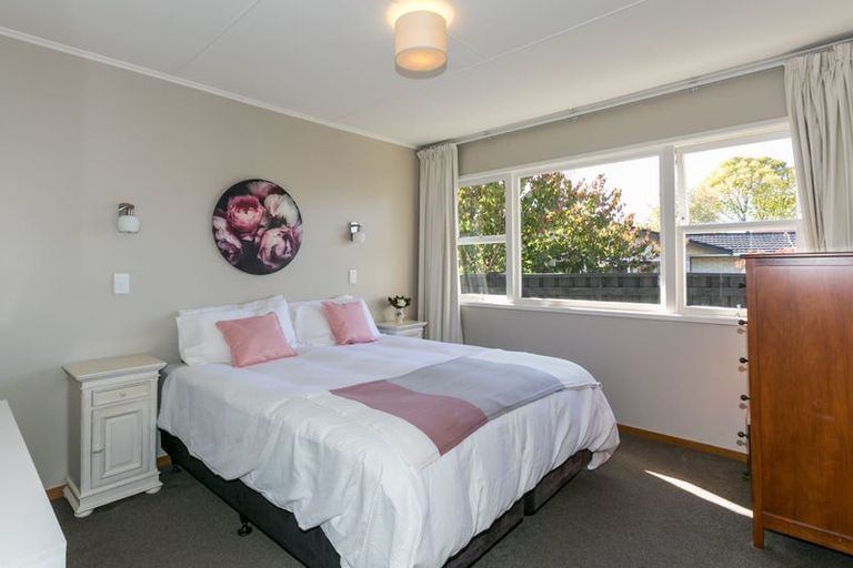 Photo of property in 14 Bale Place, Havelock North, 4130