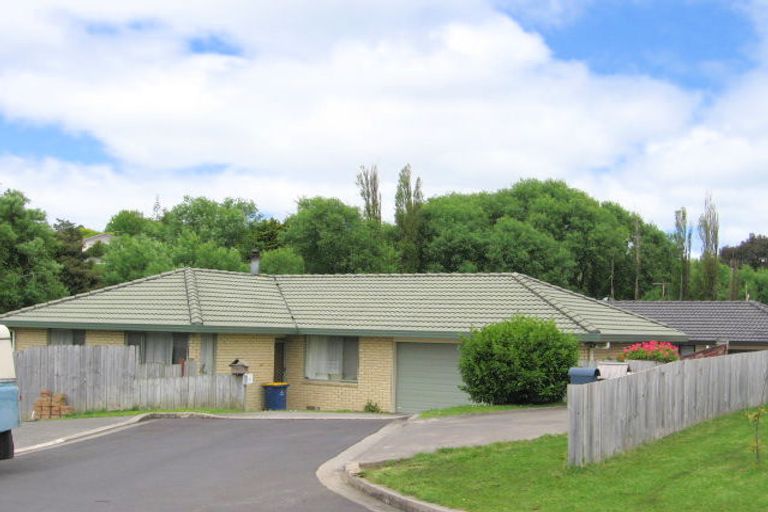 Photo of property in 9 Wheaton Place, Glen Eden, Auckland, 0602