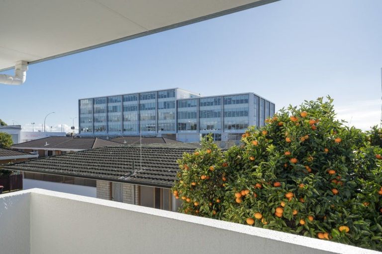 Photo of property in 39a Fourth Avenue, Tauranga, 3110