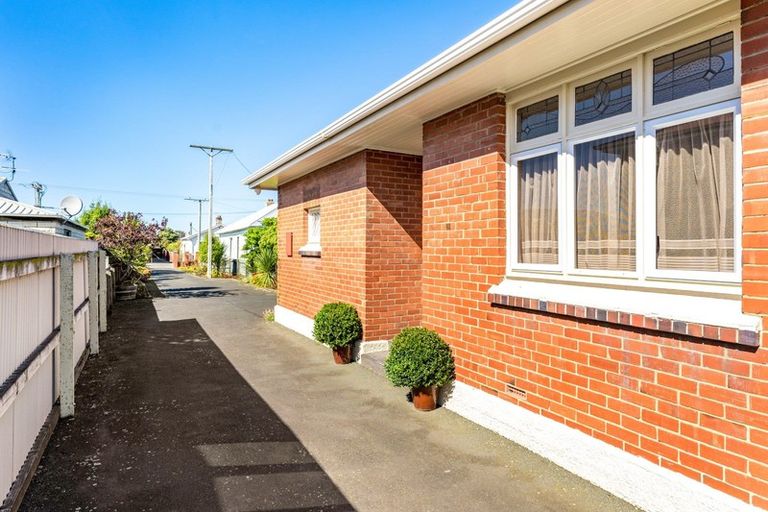 Photo of property in 118 Bay View Road, South Dunedin, Dunedin, 9012