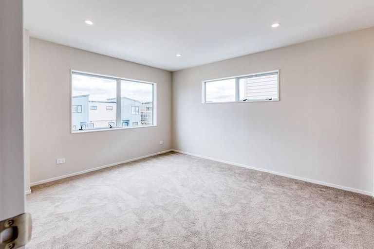 Photo of property in 18 Tumu Road, Papakura, 2110