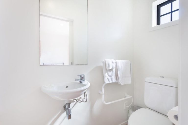 Photo of property in 9/346 Oceanbeach Road, Mount Maunganui, 3116