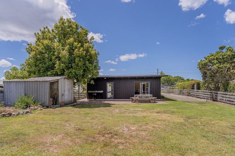 Photo of property in 24 Captain Cook Road, Cooks Beach, Whitianga, 3591