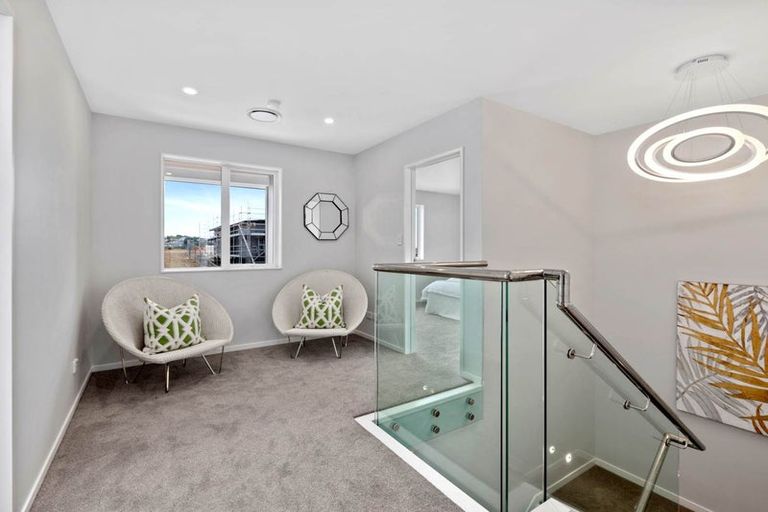 Photo of property in 28 Cassidy Drive, Orewa, 0931