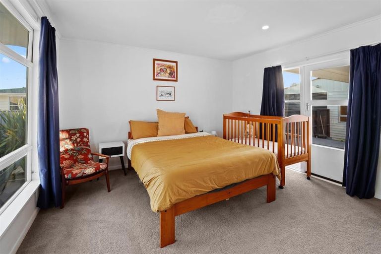 Photo of property in 42 Ayton Street, Mangapapa, Gisborne, 4010