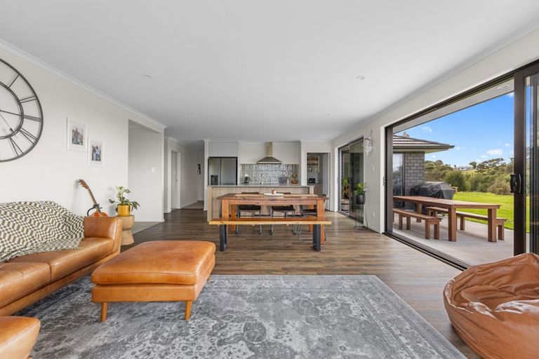 Photo of property in 25 Morepork Way, Papamoa, 3183