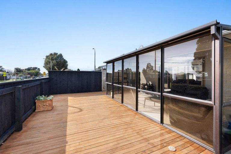 Photo of property in 10 Dillon Drive, Bell Block, New Plymouth, 4312