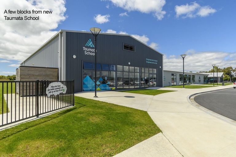 Photo of property in 23 Blacklock Road, Pyes Pa, Tauranga, 3112