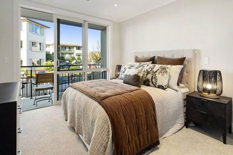 Photo of property in 98b/30 Ambassador Glade, Orewa, 0931