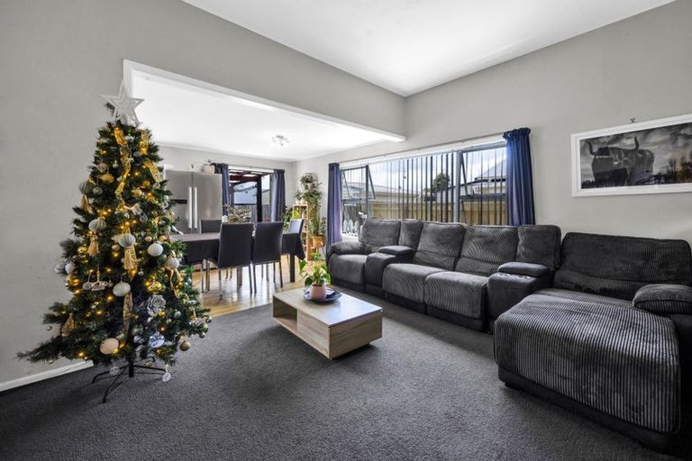 Photo of property in 22 Mahoe Street, Inglewood, 4330