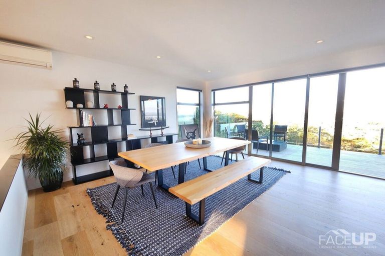 Photo of property in 1 Te Kawau Pass, Greenhithe, Auckland, 0632