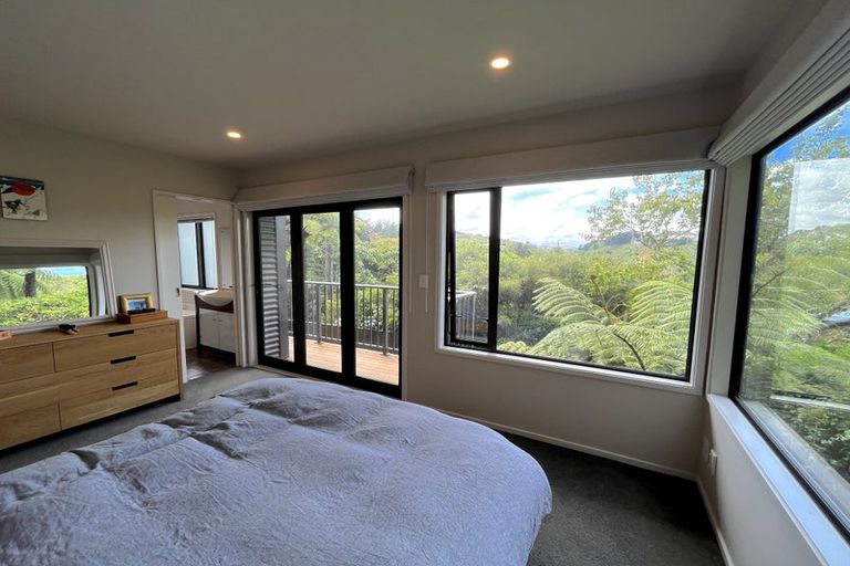 Photo of property in 3b Maldive Street, Khandallah, Wellington, 6035