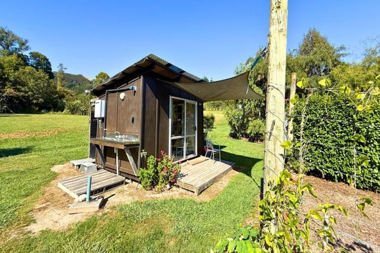 Photo of property in 53 Nyhane Drive, Ligar Bay, Takaka, 7183
