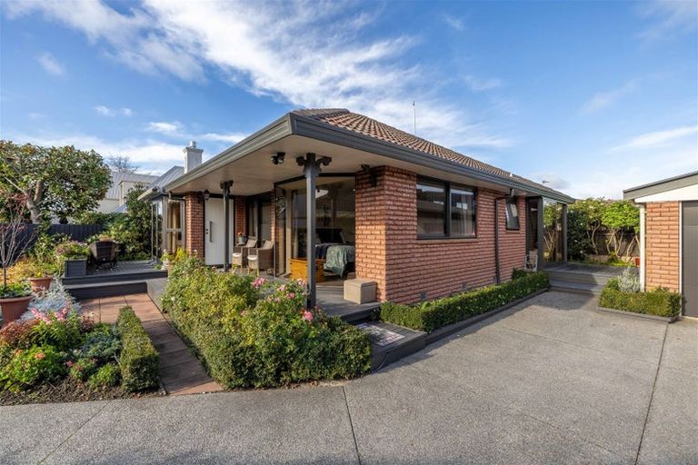 Photo of property in 84 Leinster Road, Merivale, Christchurch, 8014