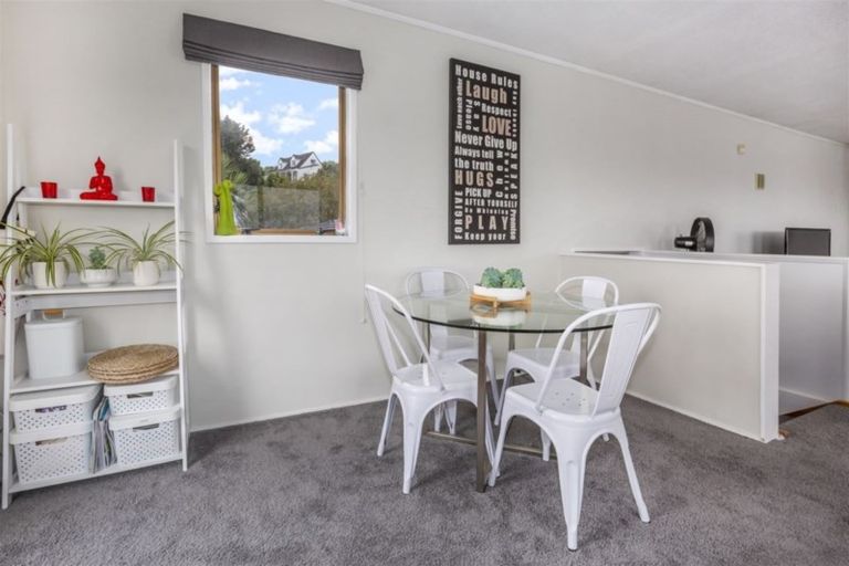 Photo of property in 5 Garboard Lane, Whitby, Porirua, 5024