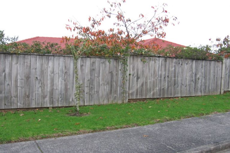 Photo of property in 1 Windfall Grove, Greenhithe, Auckland, 0632