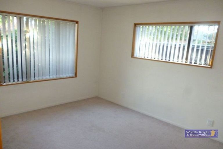 Photo of property in 8 Parkstone Avenue, Ilam, Christchurch, 8041