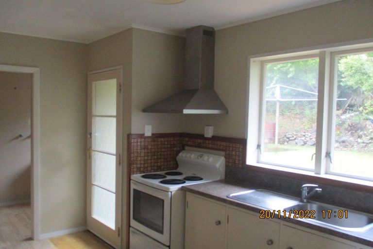 Photo of property in 1 Protea Street, Maungaraki, Lower Hutt, 5010