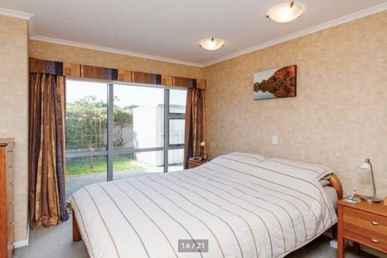 Photo of property in 95 Wikiriwhi Crescent, Awapuni, Palmerston North, 4412