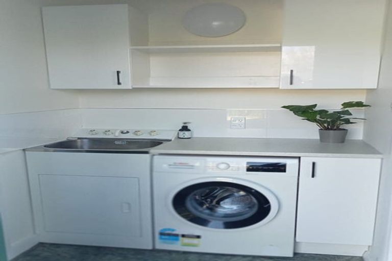 Photo of property in 4/1104 Heretaunga Street East, Parkvale, Hastings, 4122