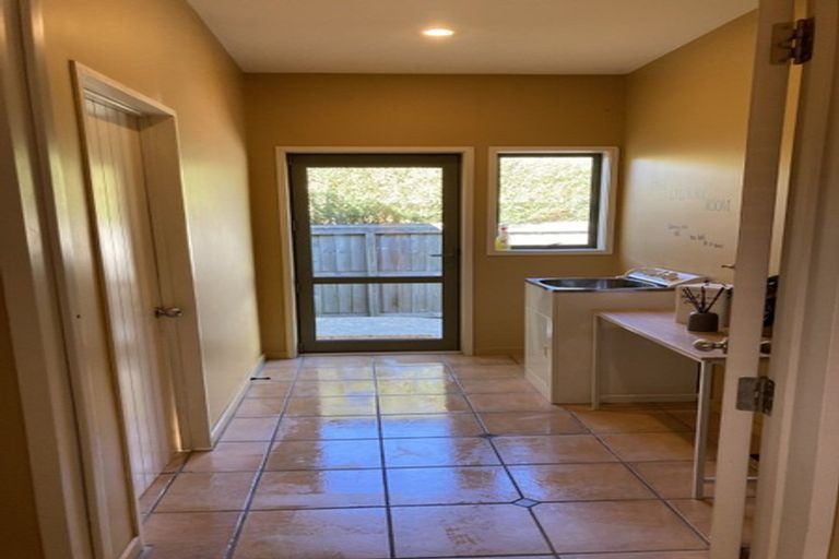 Photo of property in 21 Amoka Crescent, Parklands, Christchurch, 8083