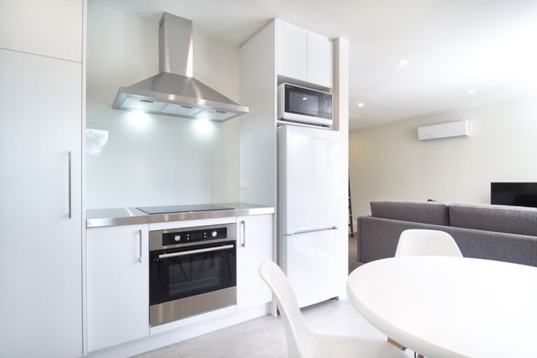 Photo of property in Riverena Flats, 377 Barbadoes Street, Christchurch Central, Christchurch, 8011