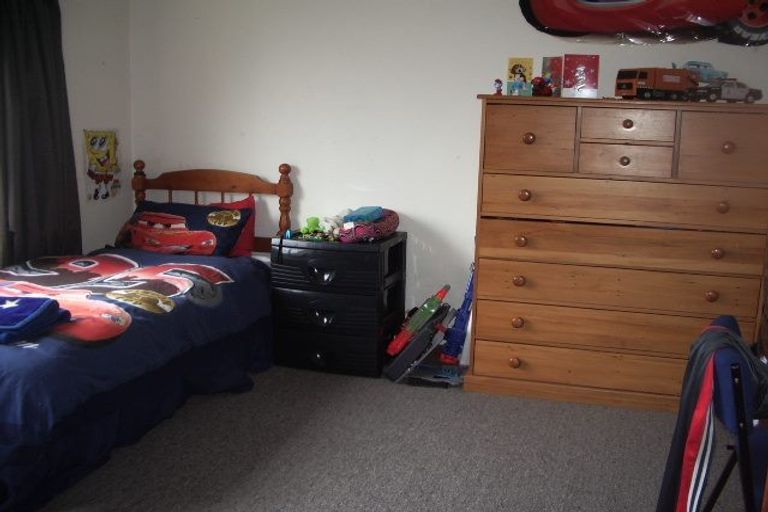 Photo of property in 4 Horseshoe Lake Road, Shirley, Christchurch, 8061