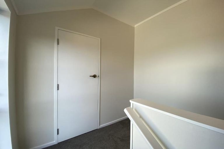 Photo of property in 35 Old Coach Road, Johnsonville, Wellington, 6037